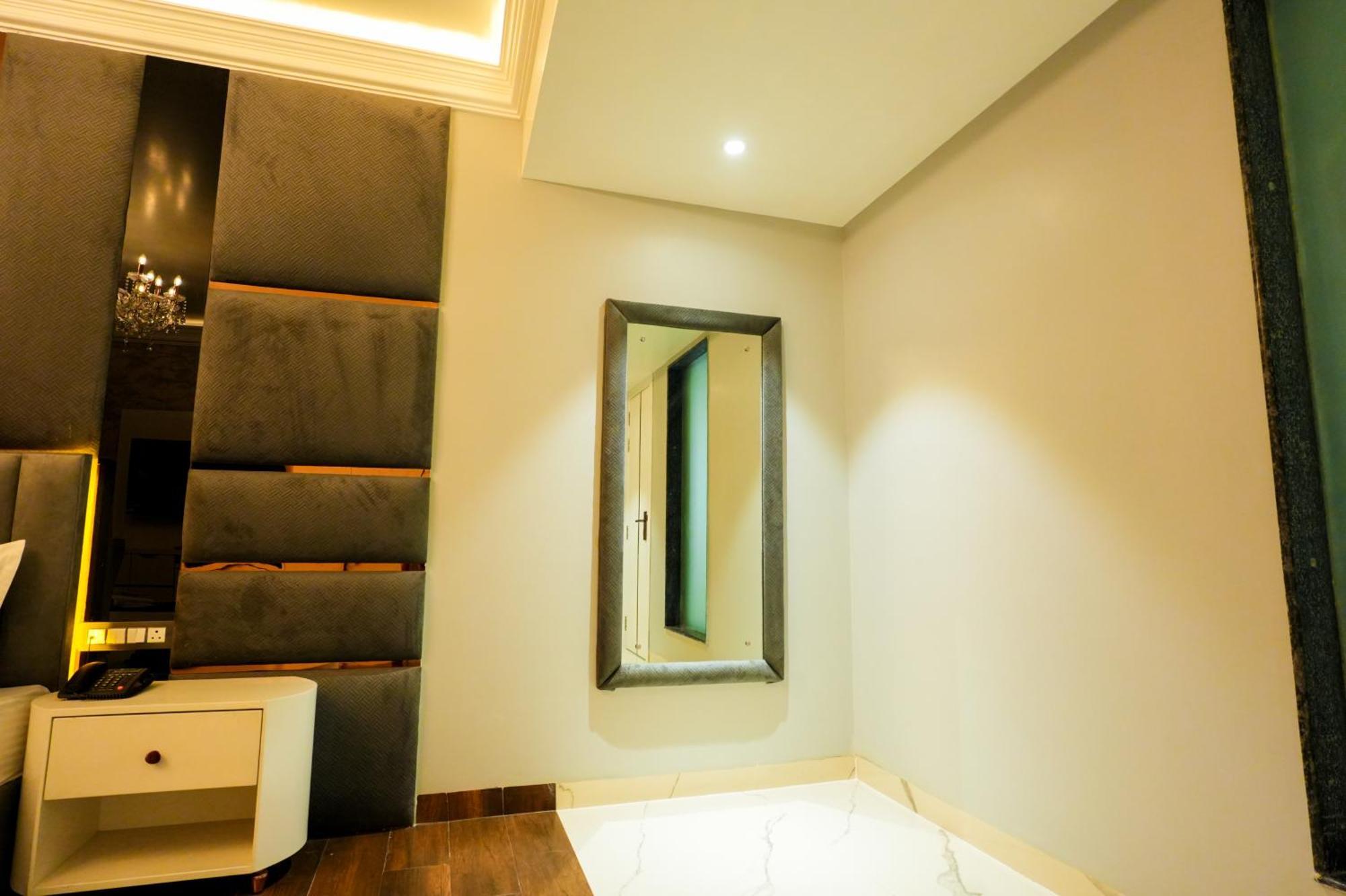 Hotel Adsan Heights Gajraula Экстерьер фото